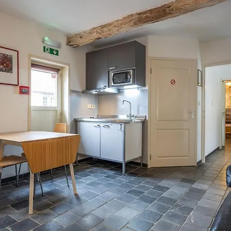 Authentic In 아파트 부런