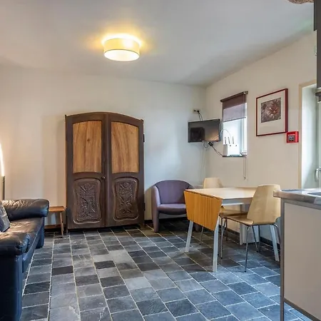 아파트 Authentic In *